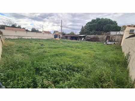 terrain constructible de 545 m² à marseille 13014