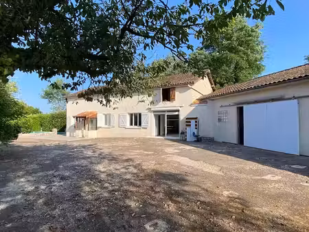vente maison 10 pièces 310 m² à bussière-badil (24360)  199 500 €