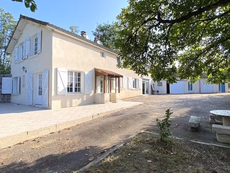 vente maison 10 pièces 310 m² à bussière-badil (24360)  220 550 €