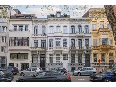 instapklaar  ruim 2-slpk appartement in knap herenhuis!