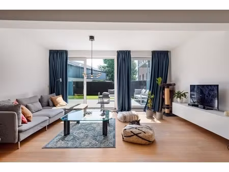 instapklaar gelijkvloers appartement met 3 slpk en een ruim tuin/terras in antwerpen!