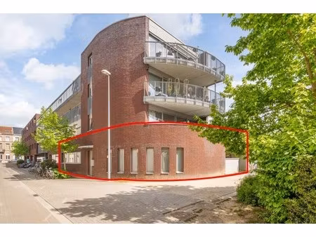 prachtig gelijkvloers appartement 152m² met terras 20m² in het centrum van leuven !