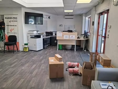 location bureaux 240 m²