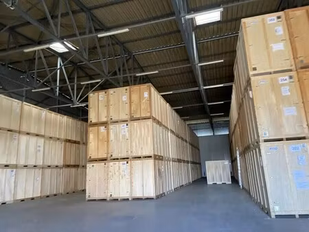 location entrepôt 1 270 m²