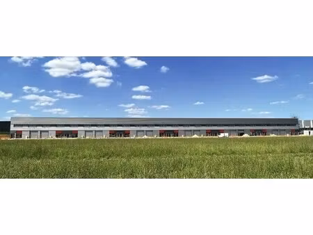 location entrepôt 370 m²