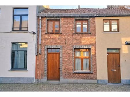 op te frissen rijwoning