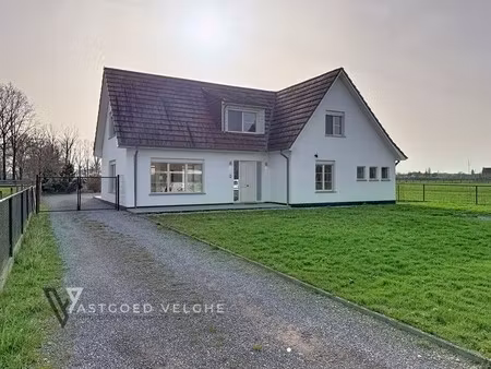 woning met potentieel op 1.805 m² — landelijke topligging & open panorama