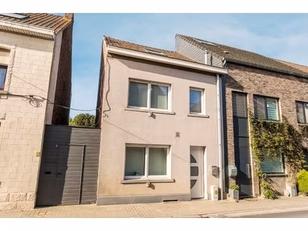 instapklare woning met 3 slpk.   tuin en terras te lembeek