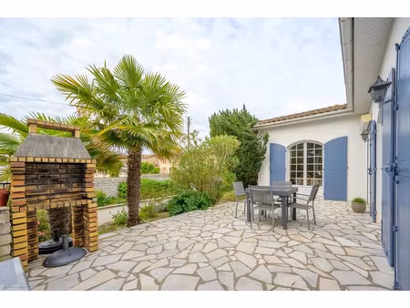 vente maison 5 pièces 126 m² la rochelle (17000)