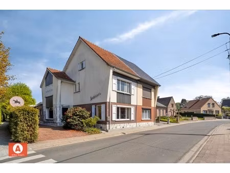 te renoveren woning met 3 slpk op toplocatie in malderen