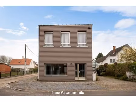 grondig te renoveren woning op de grens putte - bonheiden