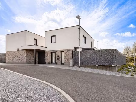 energiezuinige woning met 3 slaapkamers op topligging in sint-truiden.