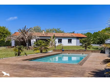 vente maison 7 pièces 160 m² vayres (33870)