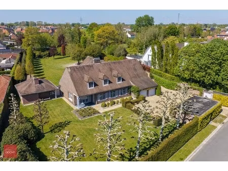 zeer goed onderhouden ruime villa op 5.328m²