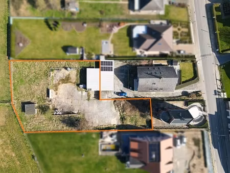 grond met garage in sint-maria-oudenhove