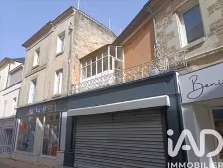 immeuble à doué-en-anjou (49700)