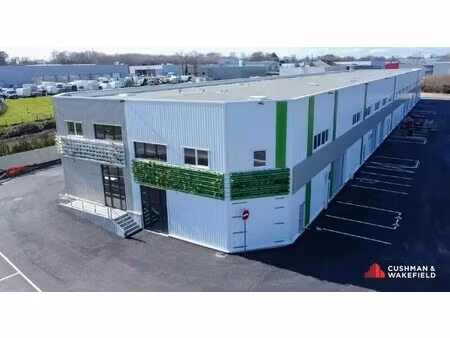 vente local d’activités tresses 33370 2207m²