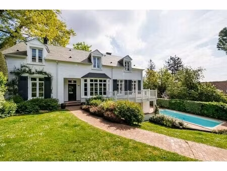 maison de luxe à vendre à vaucresson : 1 895 000 €