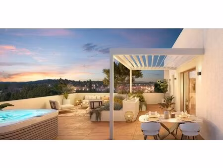sublime 4 pieces en dernier etage avec une epoustouflante terrasse de 100m²
