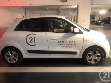 location parking aubagne 13400