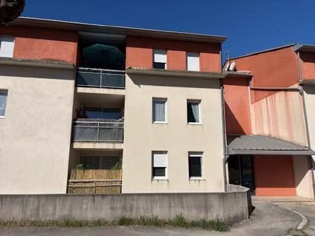 location appartement 3 pièces 66m² st maximin la ste baume 83470