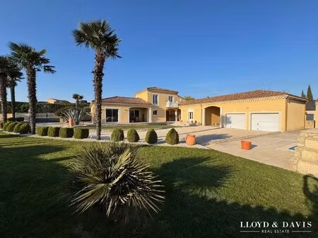 maison de luxe à vendre à beauchastel : 565 000 € | 186m²