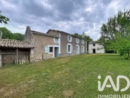 longère à germond-rouvre (79220)