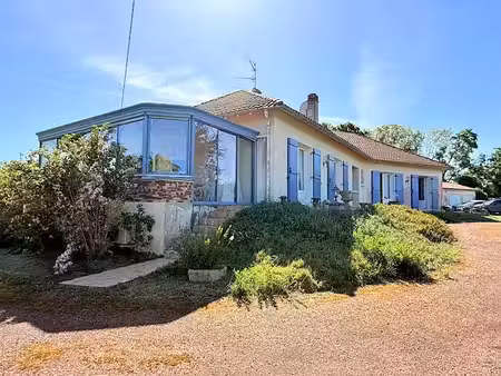 vente maison 4 pièces 205 m² à riberac (24600)  277 000 €