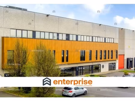 location local commercial