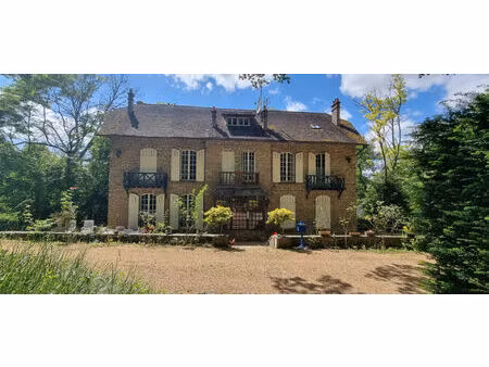 grande propriété a vendre  proche gare (5 min) !