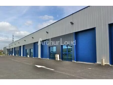 location local d'activités 180 m² à 540 m²