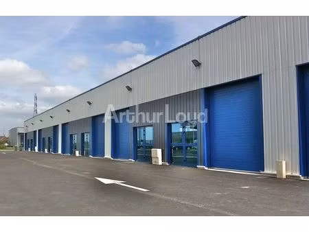 location local d'activités 180 m² à 540 m²