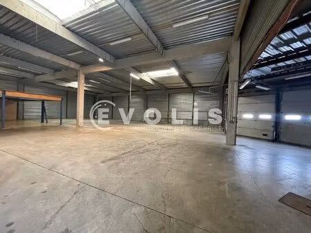 location local d’activités eysines 33320 996m²