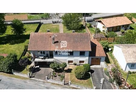 nontron : maison saine (dpe d)  100 m² habitables + garage xxl de 41 m² !