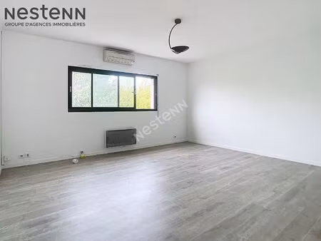 local profession libérale de 40.82m² lormont