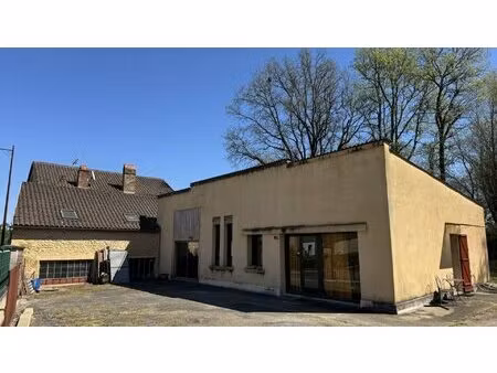 ensemble maison  grange et garage  idéal pour artisans