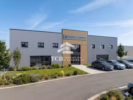 location entrepôt couëron 44220 2620m²