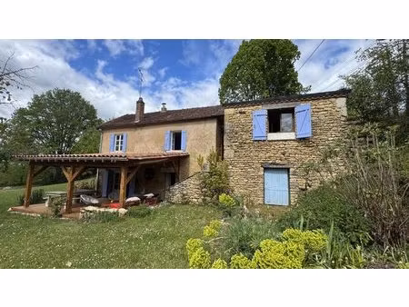 maison ancienne charmante avec petite dépendance dans un petit h