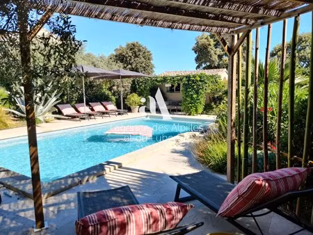 collines de cavaillon – maison de standing – vue sur le ventoux