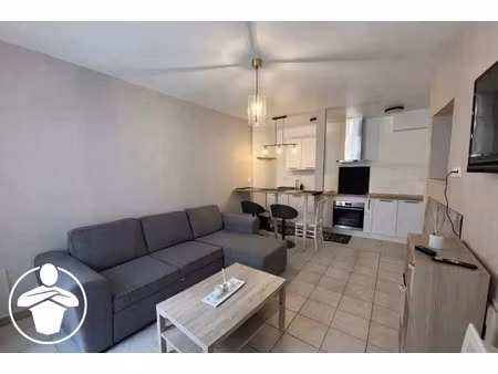 location maison de ville 3 pièces 40 m2 à agen
