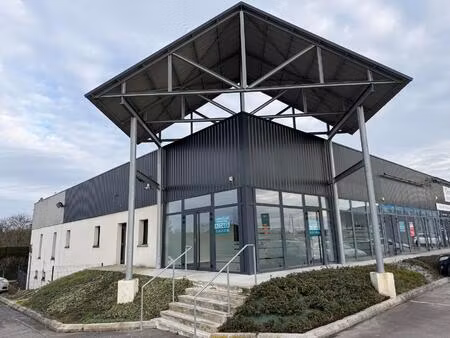 location local commercial 200m² troyes 10000