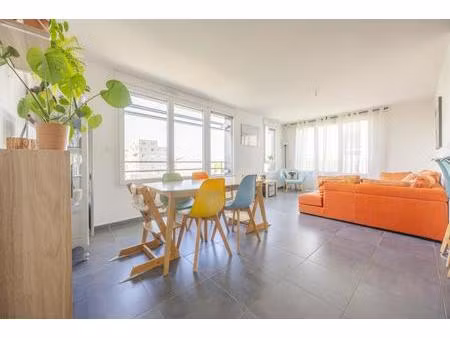 appartement t4 - dernier étage