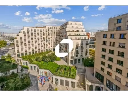 location local d'activités 1 078 m²