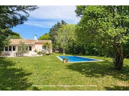 villa de plain-pied d'environ 150 m² cadre verdoyant et fort p