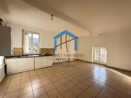 rive de gier - f6 de 180m2 entièrement rénové