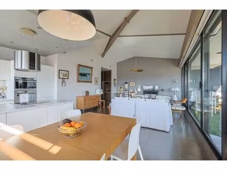 spacieux t3 avec terrasse au cabot  marseille