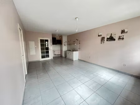 location appartement 2 pièces 46m² amiens 80000