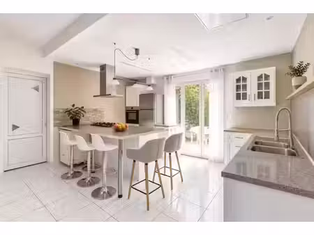 vente maison 8 pièces 183 m² à saint-siméon-de-bressieux (38870)  299 000 €