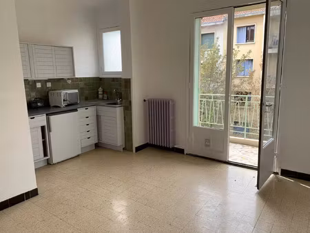 location appartement 2 pièces 44 m² à aix-en-provence (13100)