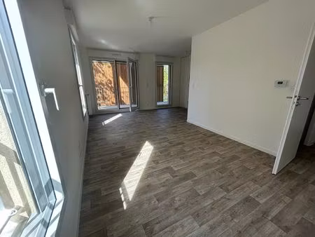 location appartement 2 pièces  41.35m²  nantes